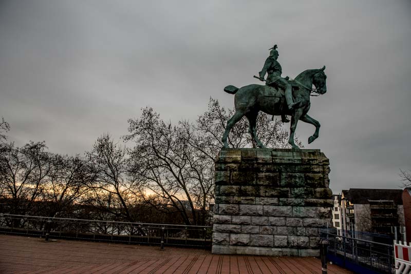 once, i saw a statue of a man on a horse